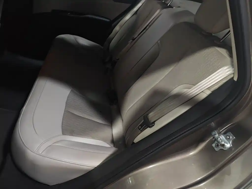 Buick Excelle — миниатюра 17