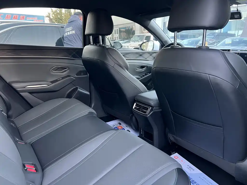 BYD Qin L — миниатюра 8