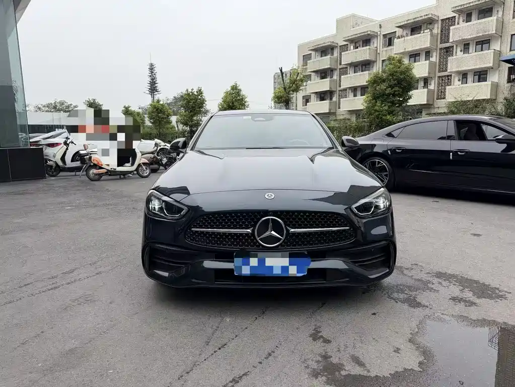 Mercedes-Benz C-Class — миниатюра 2