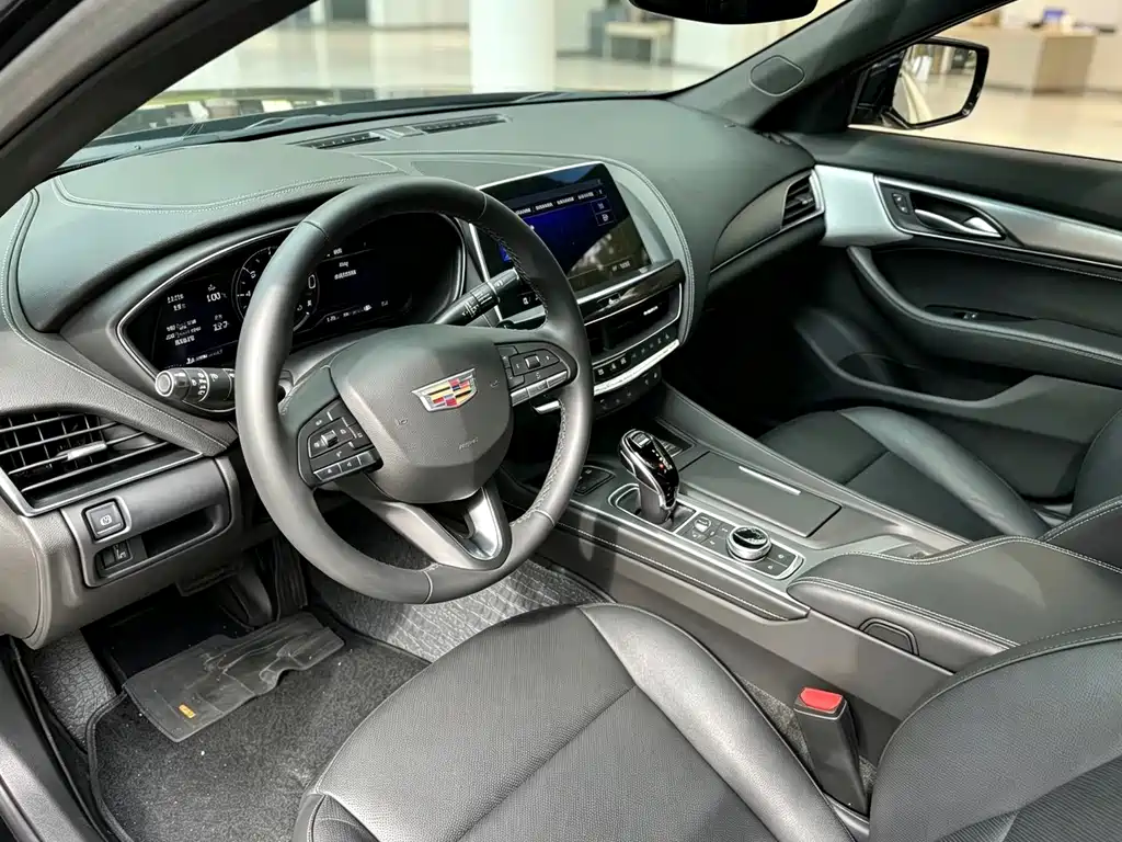 Cadillac CT5 — миниатюра 9