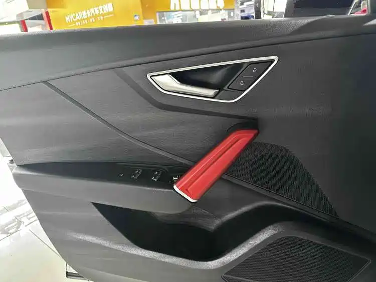 Audi Q2L — миниатюра 11