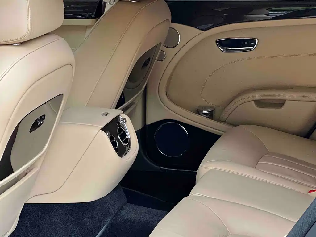 Bentley Mulsanne — миниатюра 12