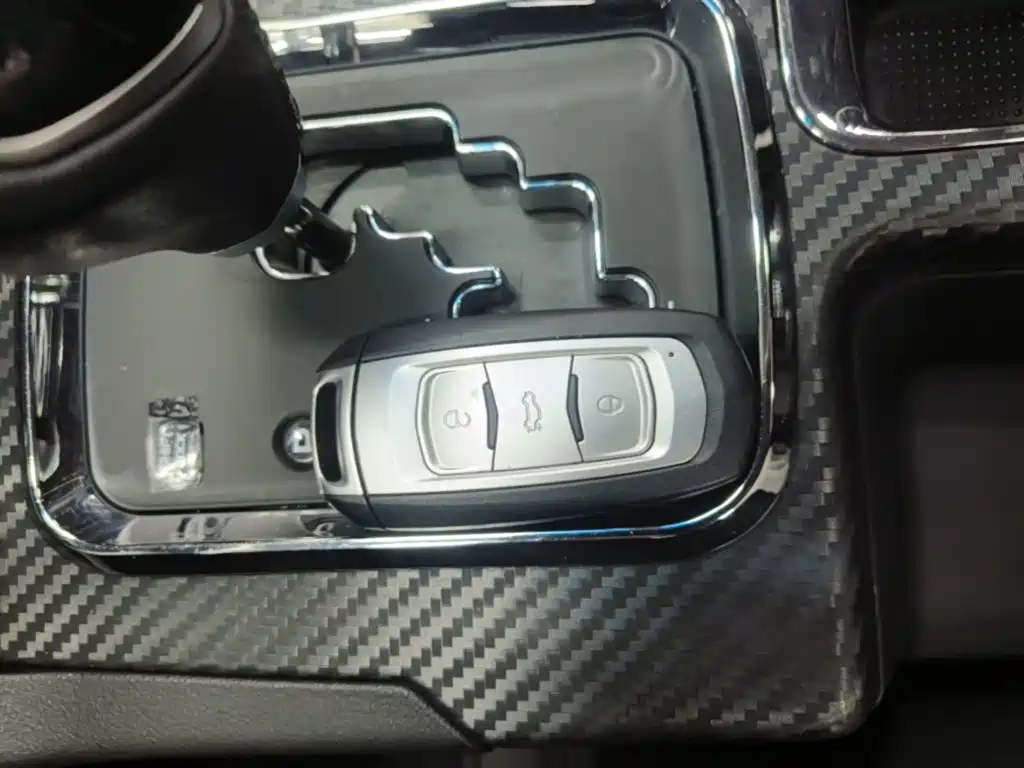 Geely Vision — миниатюра 9