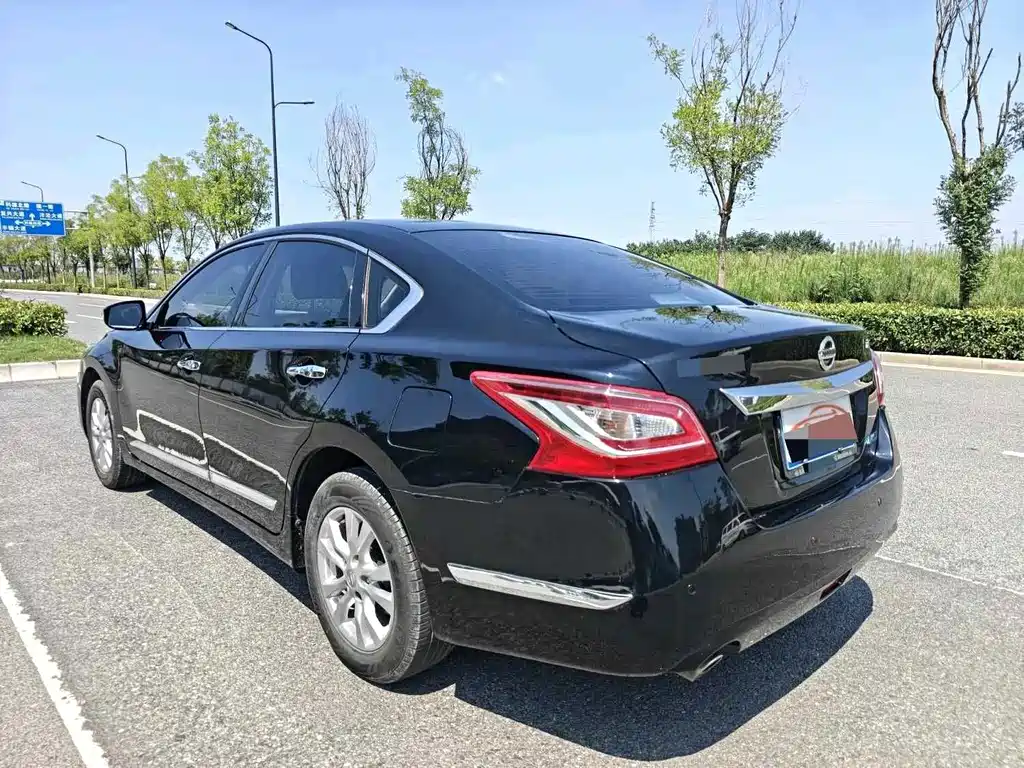 Nissan Teana — миниатюра 10