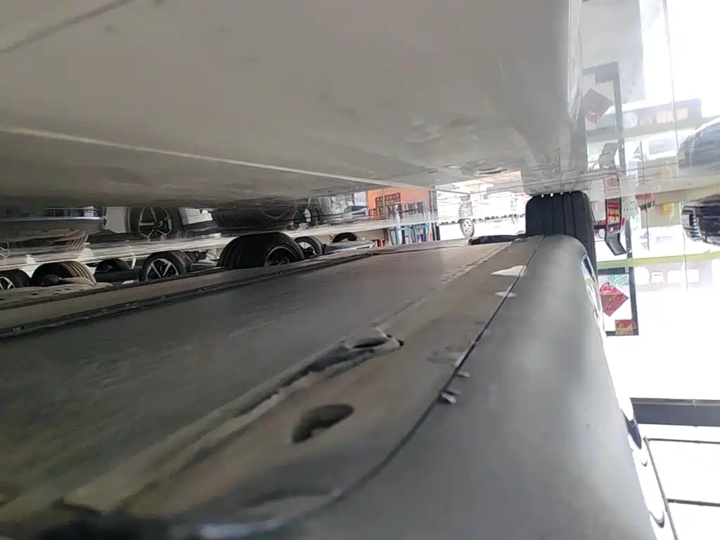Tesla Model Y — миниатюра 22