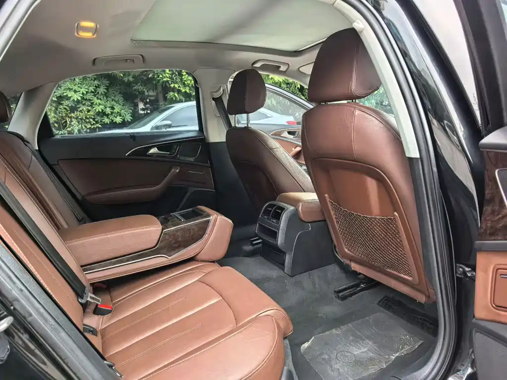 Audi A6L — миниатюра 6