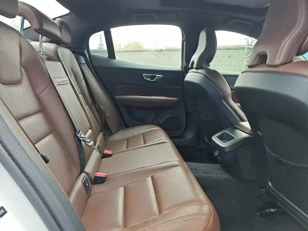 Volvo S60 2021 T4 Luxury