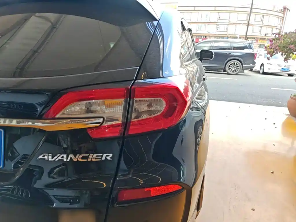 Honda Avancier — миниатюра 8