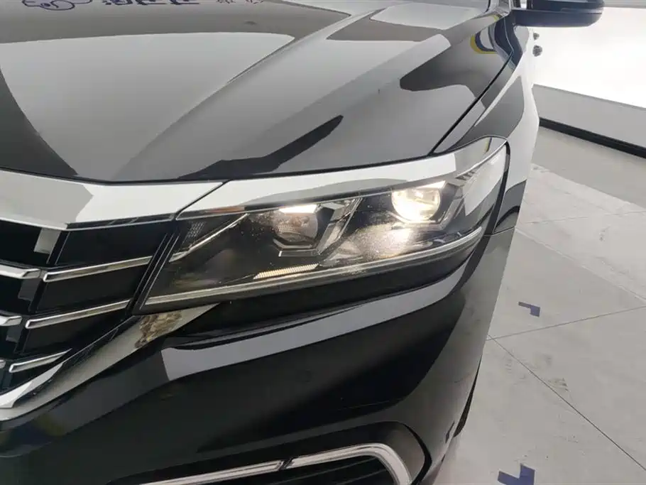Volkswagen Passat 2021 330TSI Elite