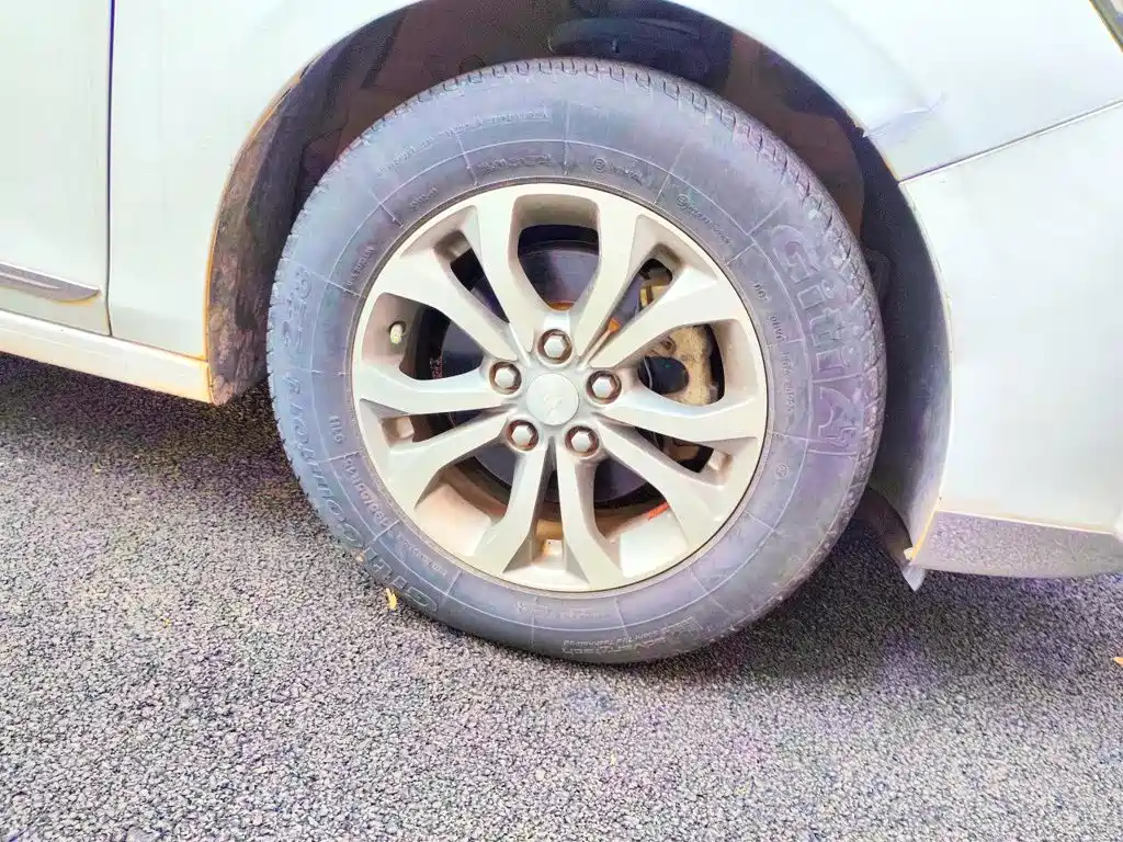 Chevrolet Cavalier — миниатюра 24