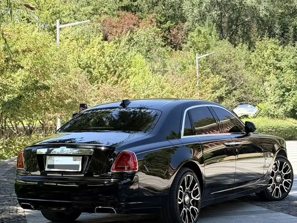 Rolls-Royce Ghost — миниатюра 3