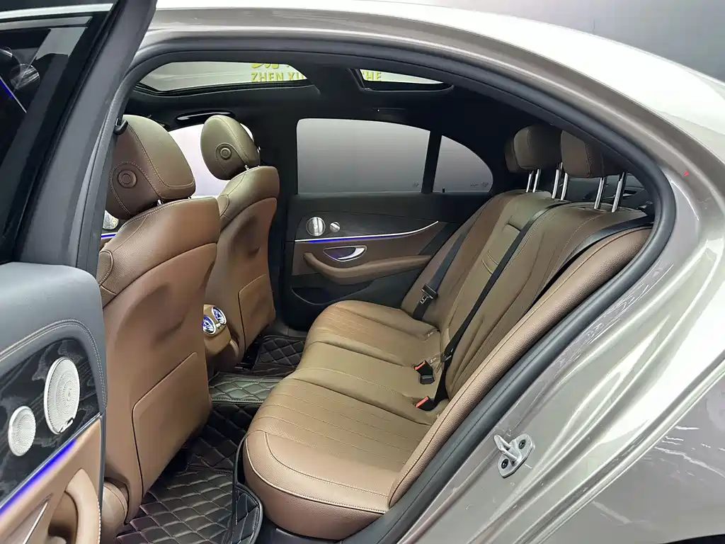Mercedes-Benz E-Class (Import) — миниатюра 8
