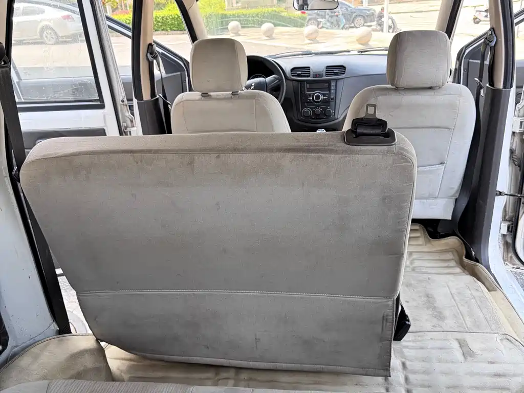 Wuling Hongguang — миниатюра 14