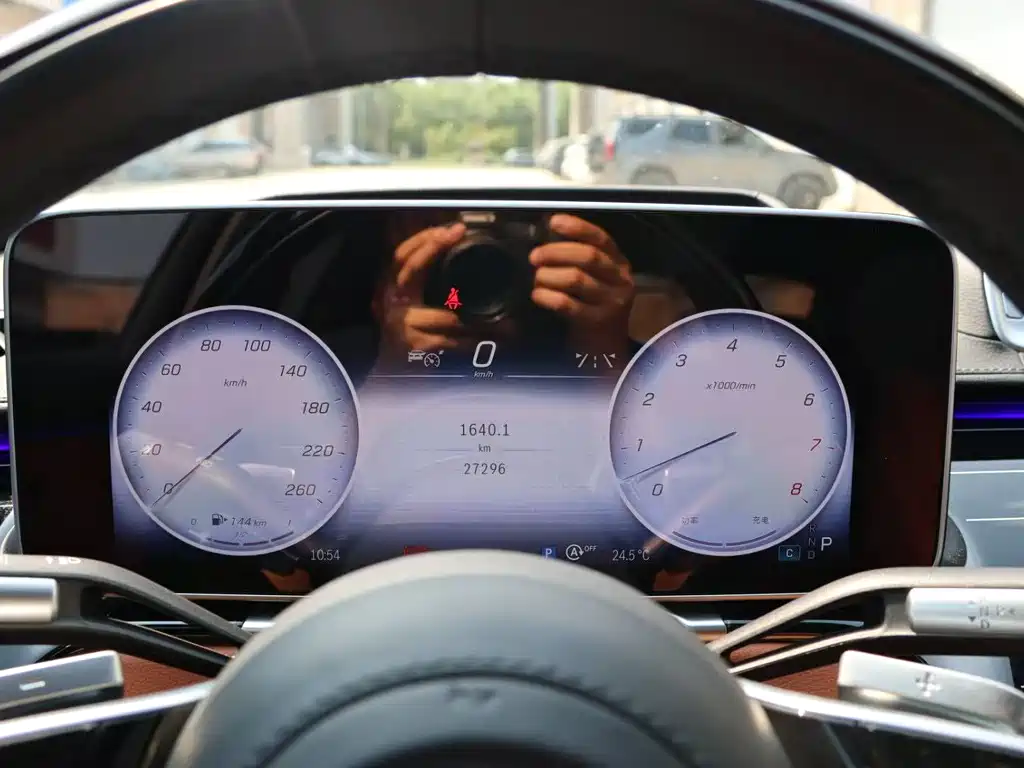 Mercedes-Benz S-Class — миниатюра 11
