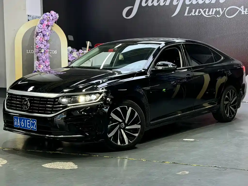 Volkswagen Passat 2023