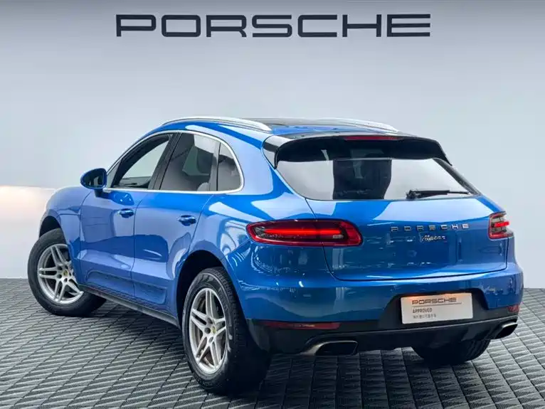 Porsche Macan — миниатюра 6
