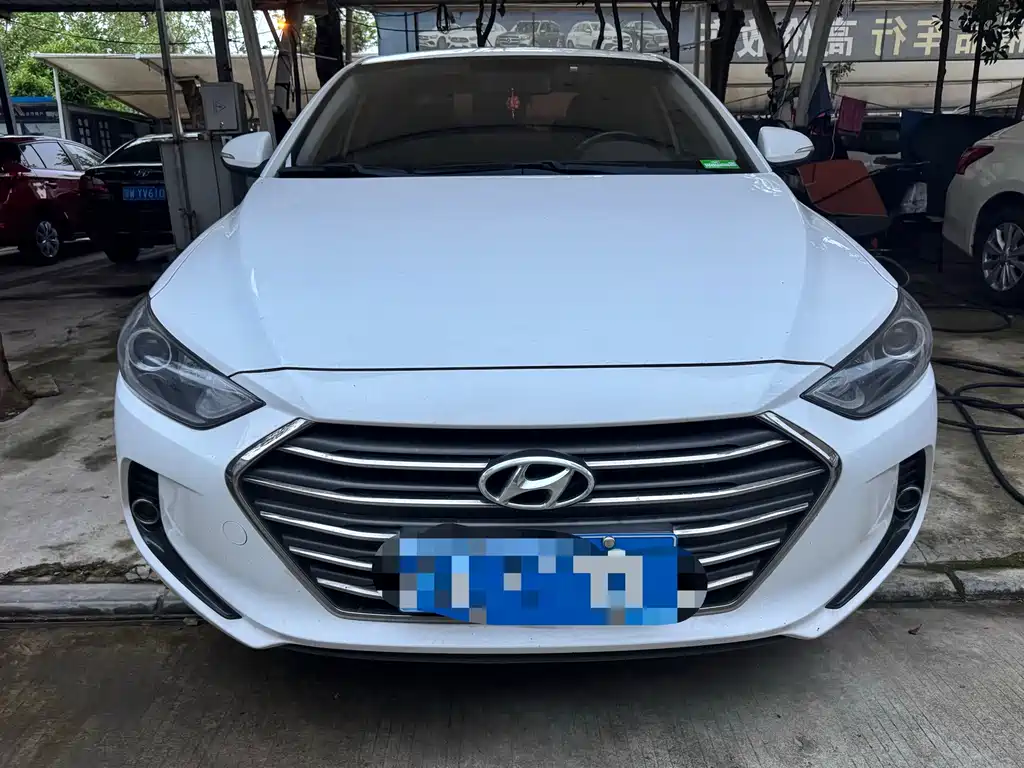 Hyundai Elantra — миниатюра 2