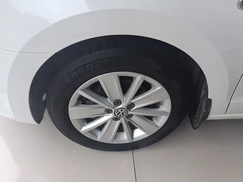 Volkswagen Jetta — миниатюра 23