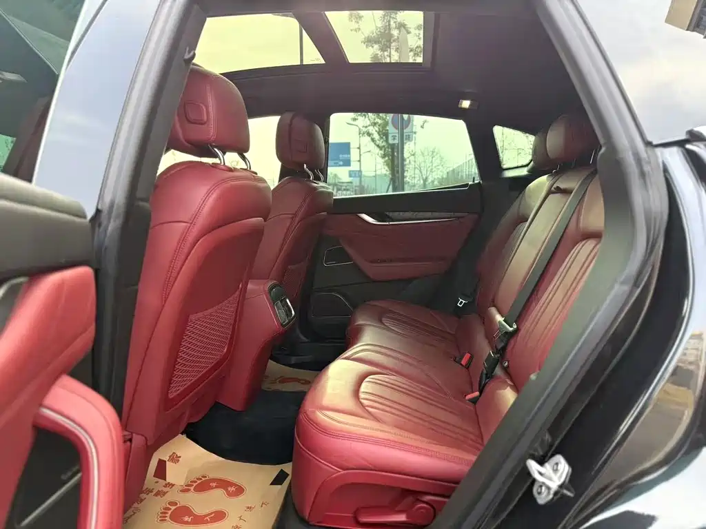 Maserati Levante — миниатюра 4
