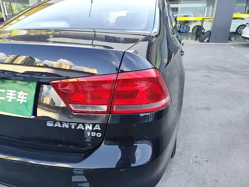 Volkswagen Santana — миниатюра 8