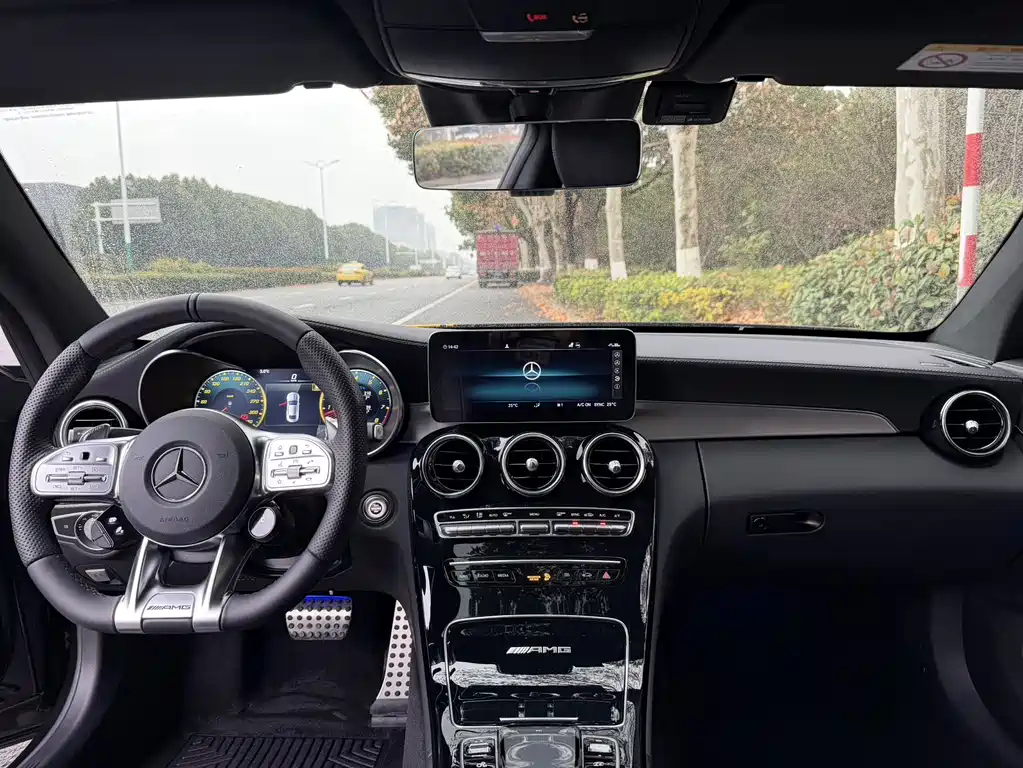 MERCEDES-BENZ C CLASS AMG