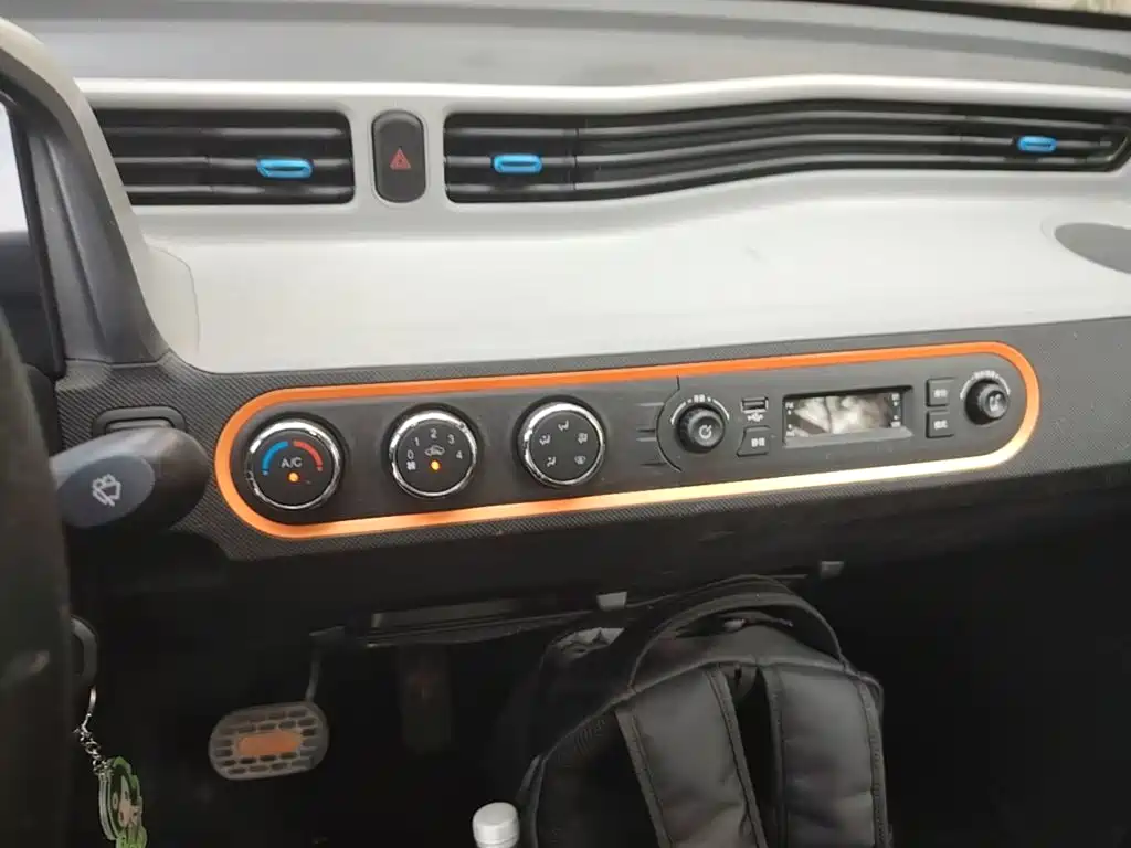 Wuling MINIEV — миниатюра 13