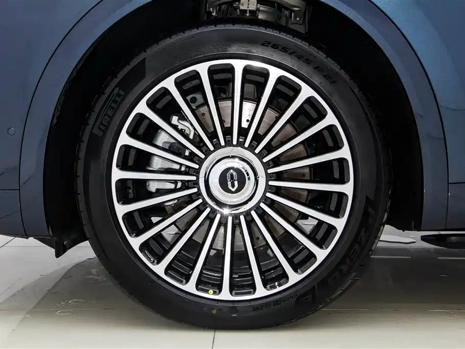 Aito M8 2025 Ultra 53.4kWh 5 мест (192 )