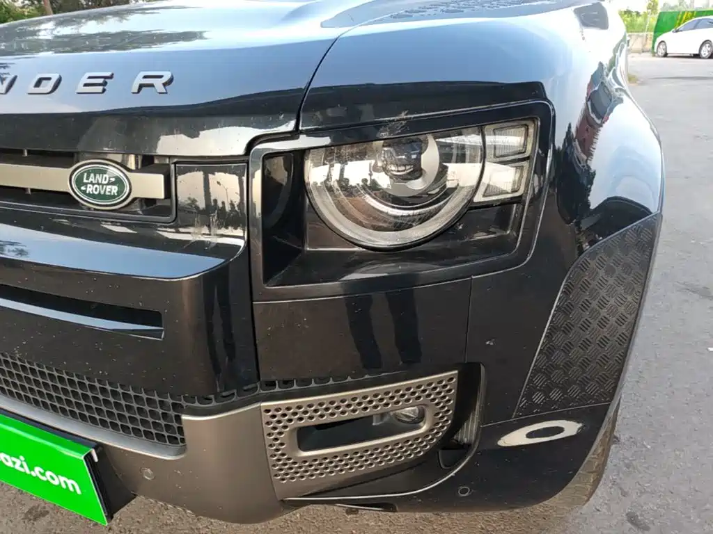 Land Rover Defender — миниатюра 24
