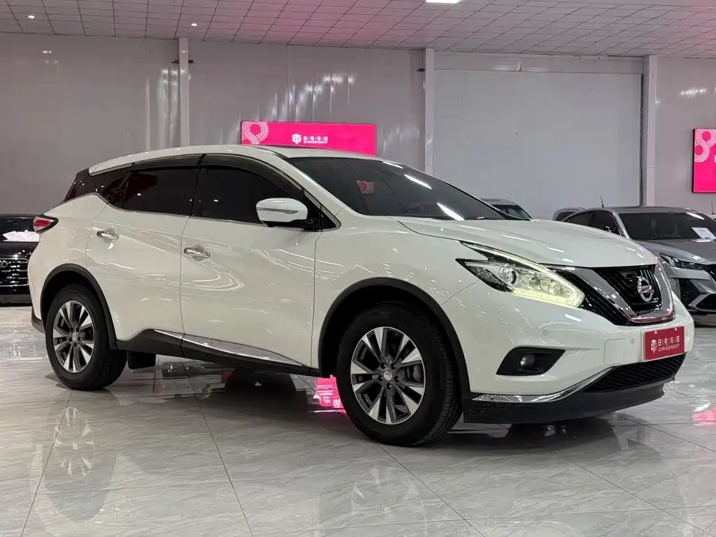 NISSAN LOULAN