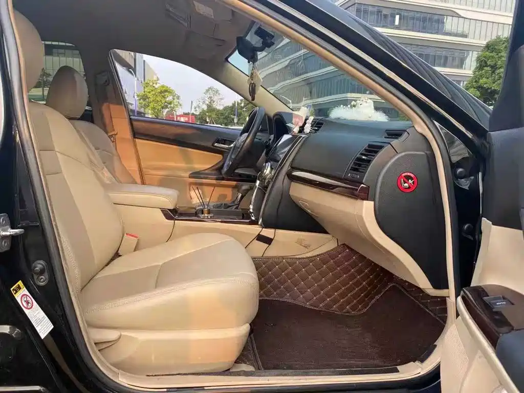 Toyota Reiz — миниатюра 6