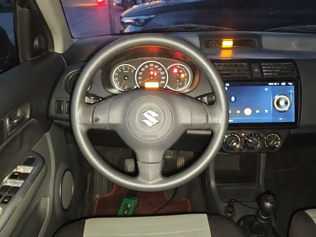 Suzuki Swift — миниатюра 11