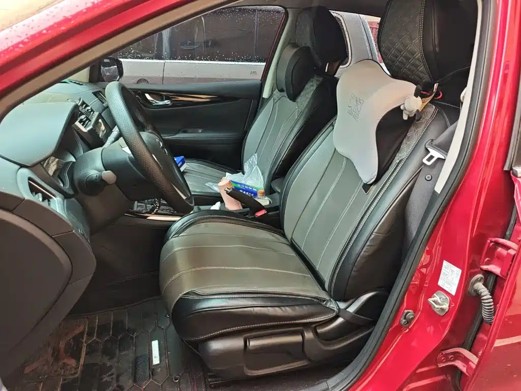 Nissan Tiida — миниатюра 14