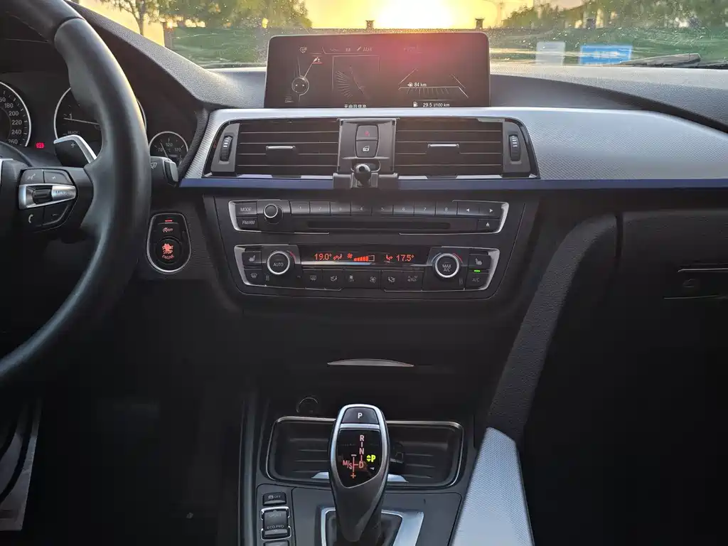 BMW 3 Series (Import) — миниатюра 17