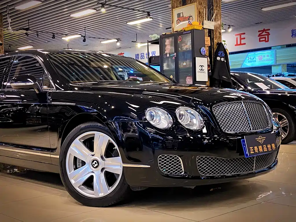 Bentley Flying Spur 2010 6.0T мест