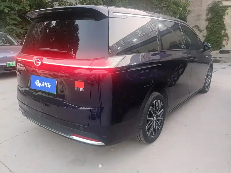GAC Motor Trumpchi E8 PHEV — миниатюра 3