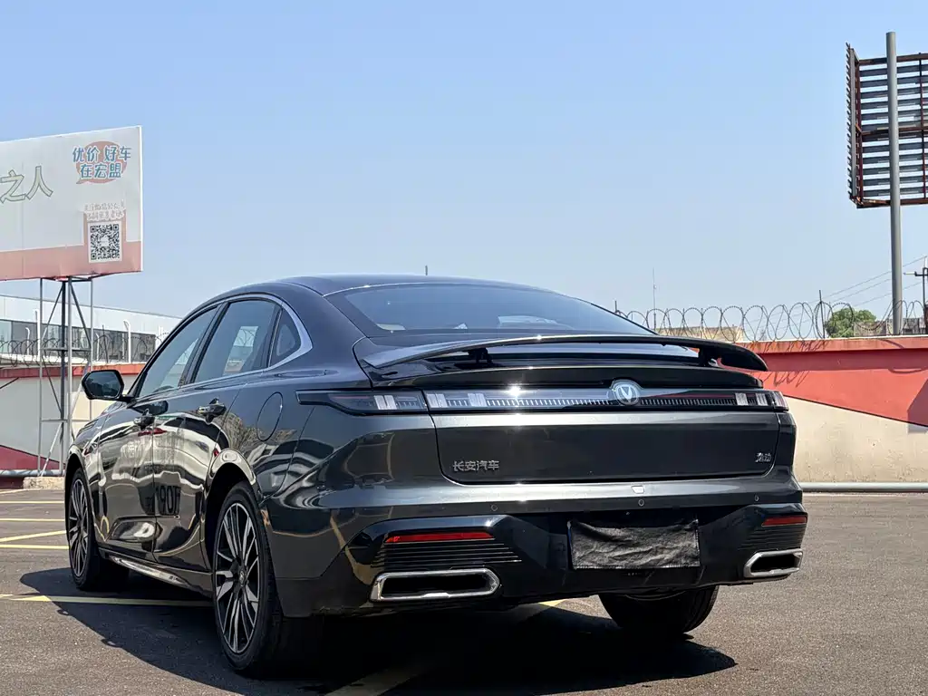 Changan Eado — миниатюра 6