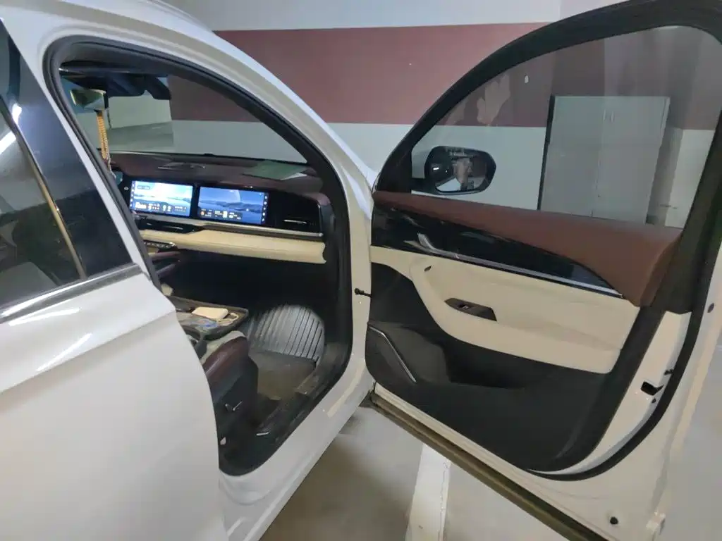Geely Xingyue L — миниатюра 19