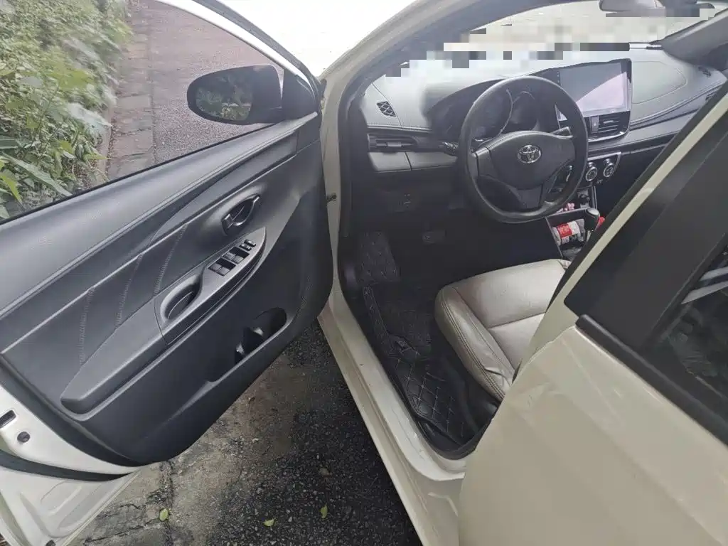 Toyota Vios FS — миниатюра 13