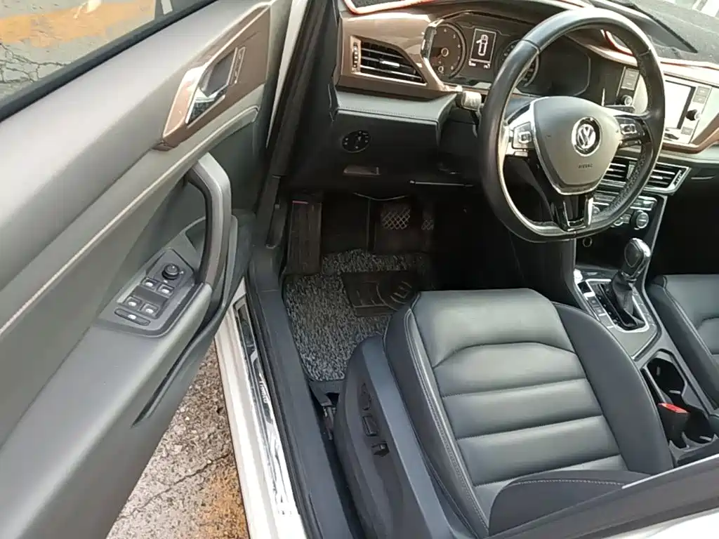 Volkswagen Tharu — миниатюра 16