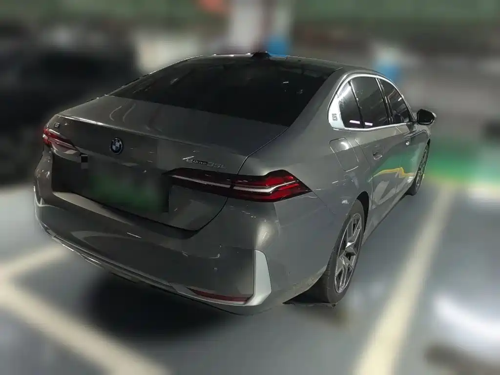 BMW i5 — миниатюра 4