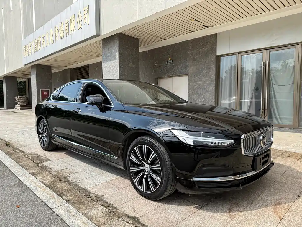 Volvo S90 — миниатюра 3