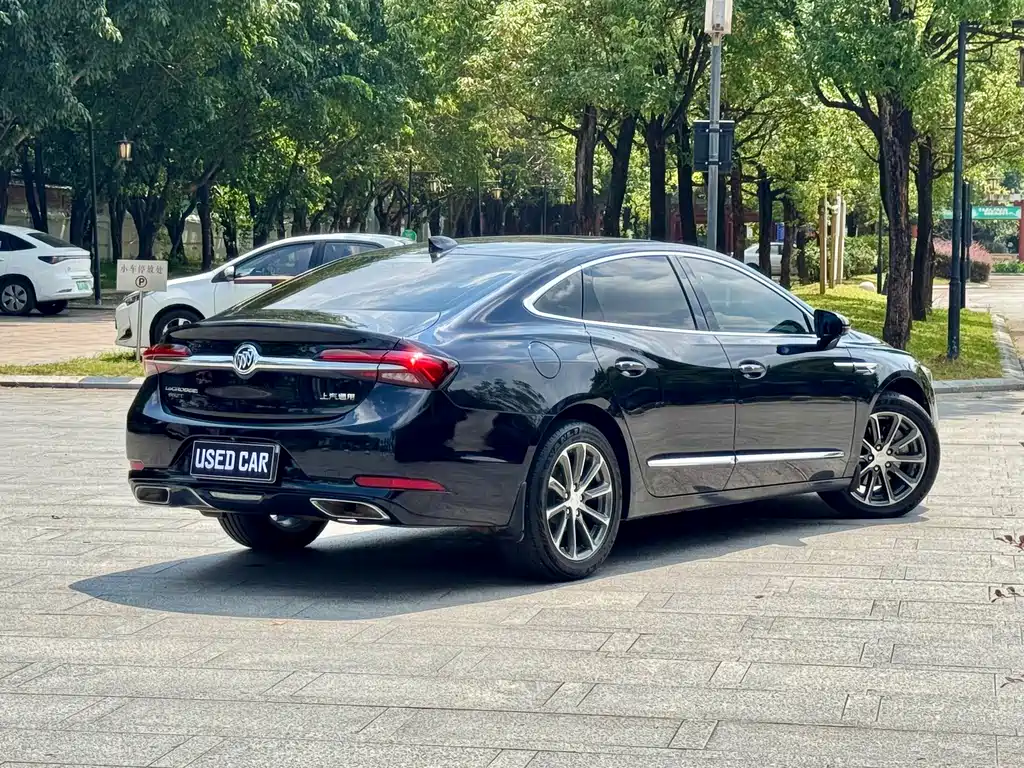 Buick LaCrosse — миниатюра 6