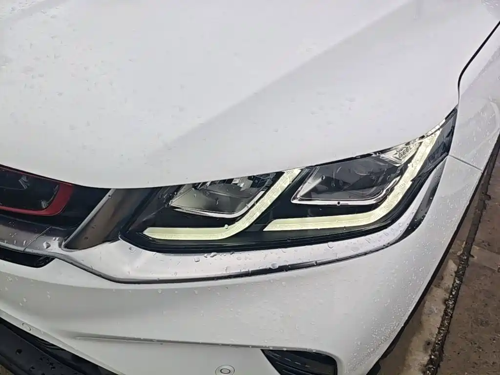 Geely Binyue — миниатюра 24