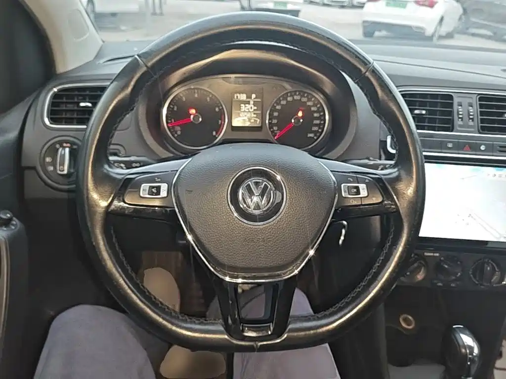 Volkswagen Polo — миниатюра 11