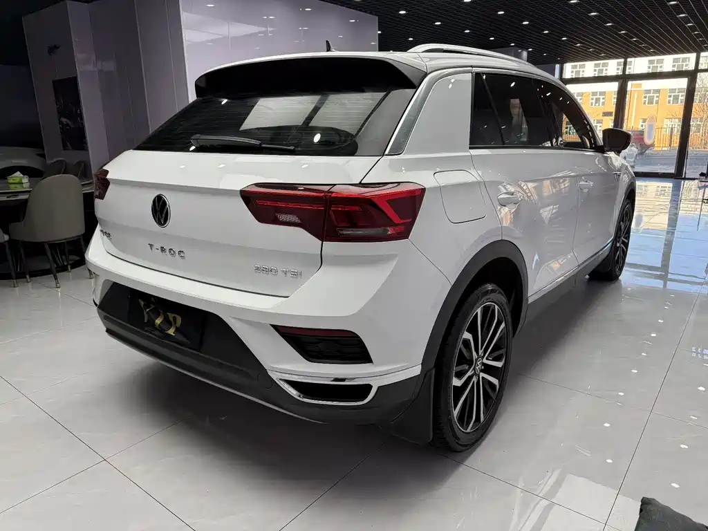 VOLKSWAGEN T ROC EXPLORING SONGS