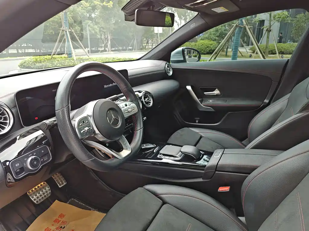 Mercedes-Benz CLA (Import) — миниатюра 9