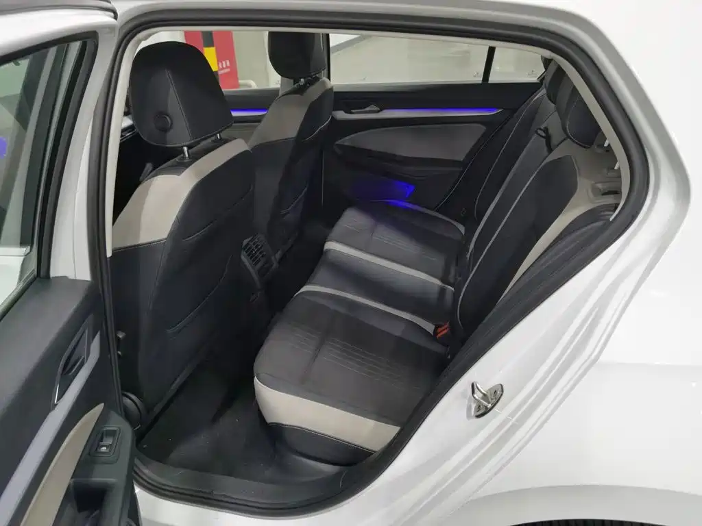 Volkswagen Golf — миниатюра 15