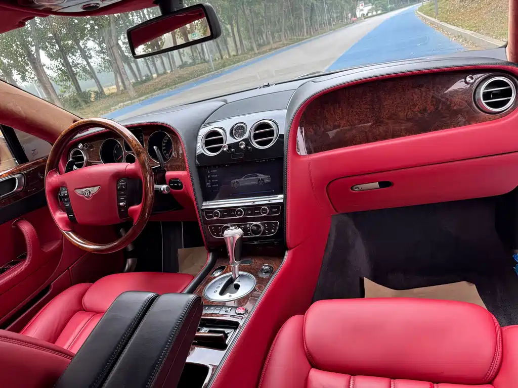 Bentley Flying Spur — миниатюра 14