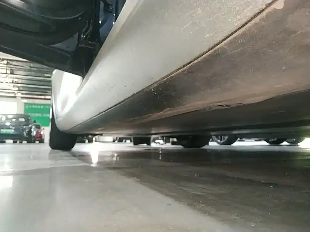 Tesla Model 3 — миниатюра 22