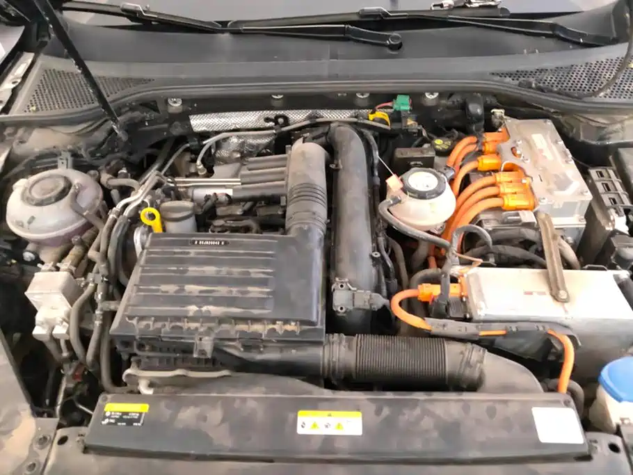 Volkswagen Magotan PHEV — миниатюра 10